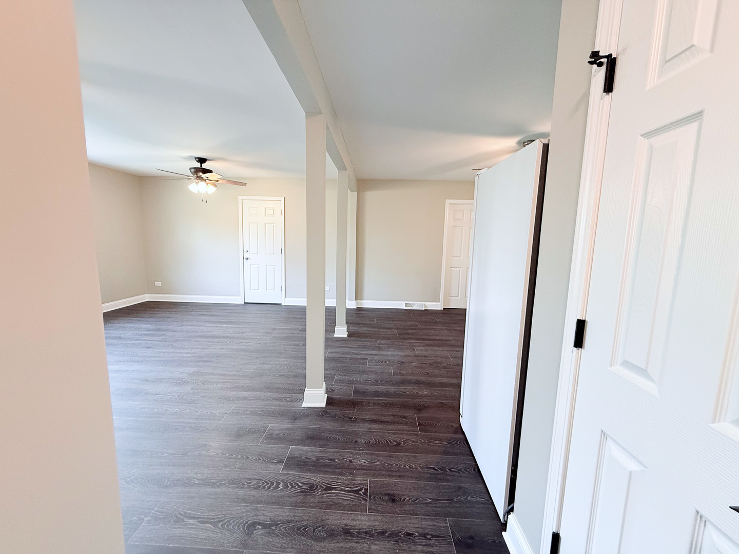 2225 West Acres Road Joliet, IL 60435 - Photo 8 of 21 Gallery Image 8