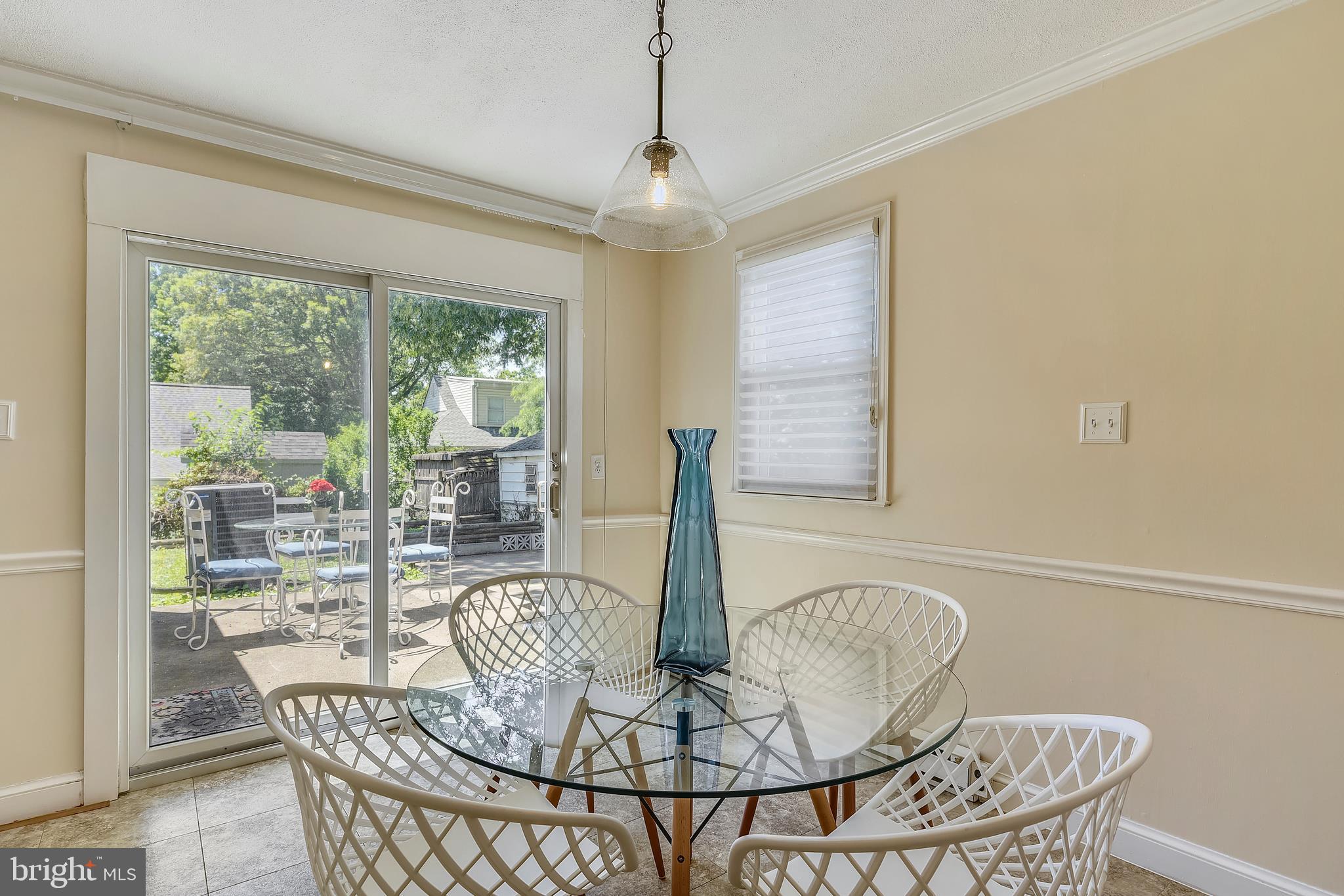 10604 Inwood Avenue Silver Spring, MD 20902 - Photo 19 of 54 Dining Room with Exit to Patio