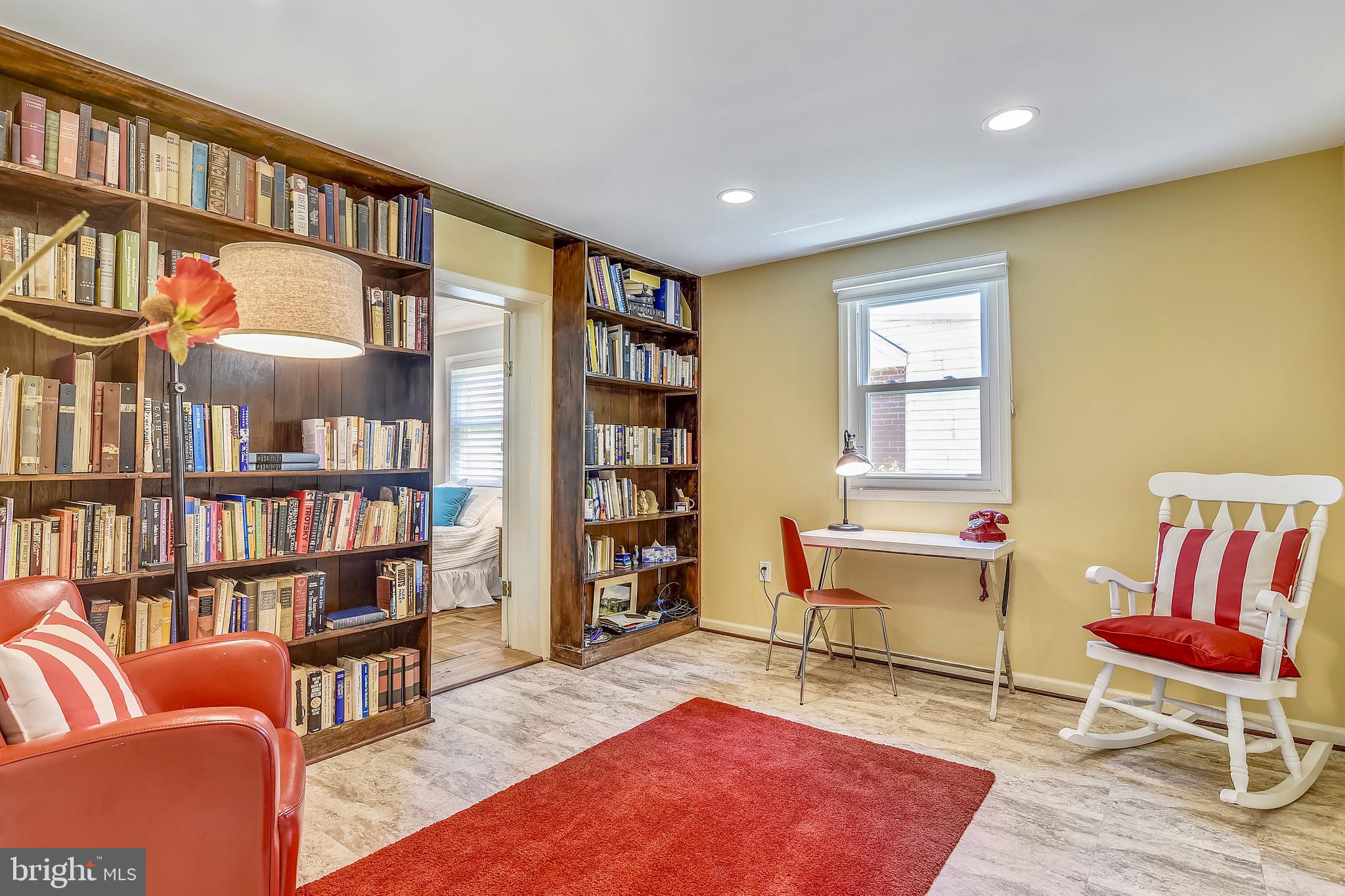 10604 Inwood Avenue Silver Spring, MD 20902 - Photo 24 of 54 Library