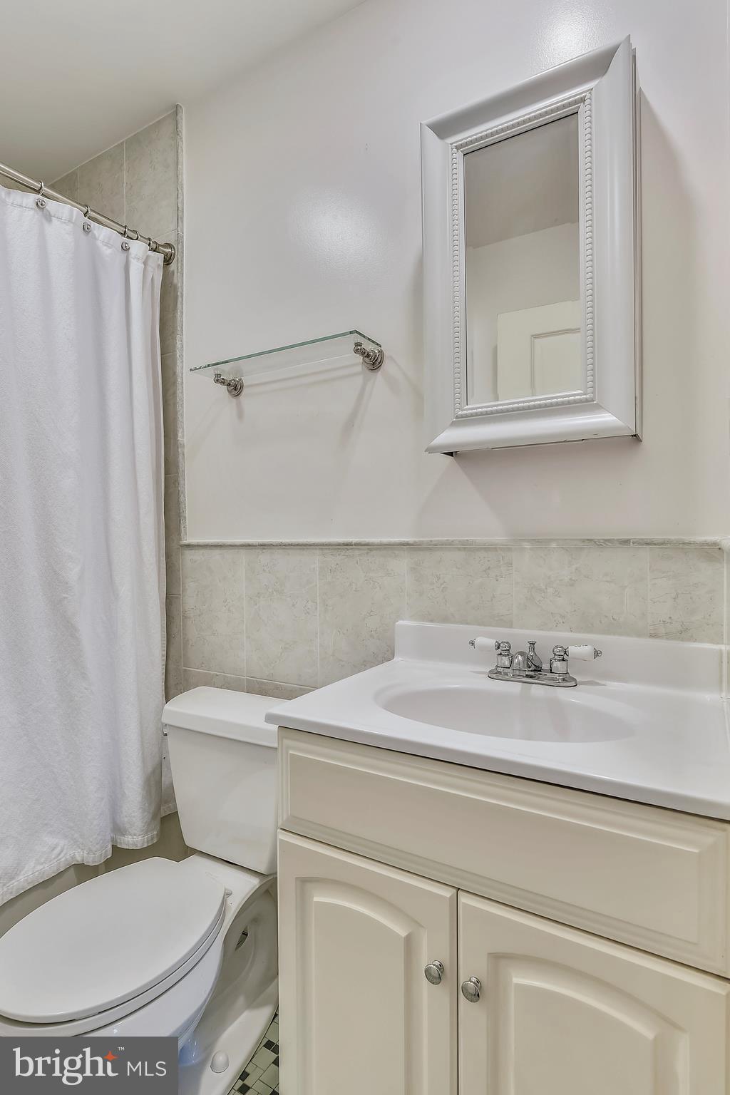10604 Inwood Avenue Silver Spring, MD 20902 - Photo 42 of 54 Upper Level Bath
