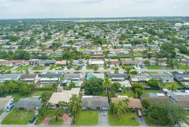 $3,000 | 7700 Northwest 15th Street, Pembroke Pines, FL 33024