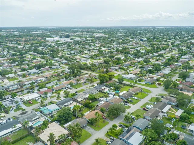 $3,000 | 7700 Northwest 15th Street, Pembroke Pines, FL 33024