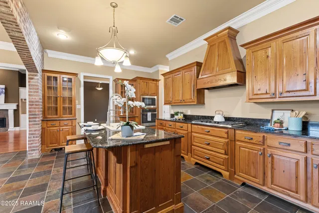 $589,900 | 100 Carrollton Circle, Lafayette, LA 70503