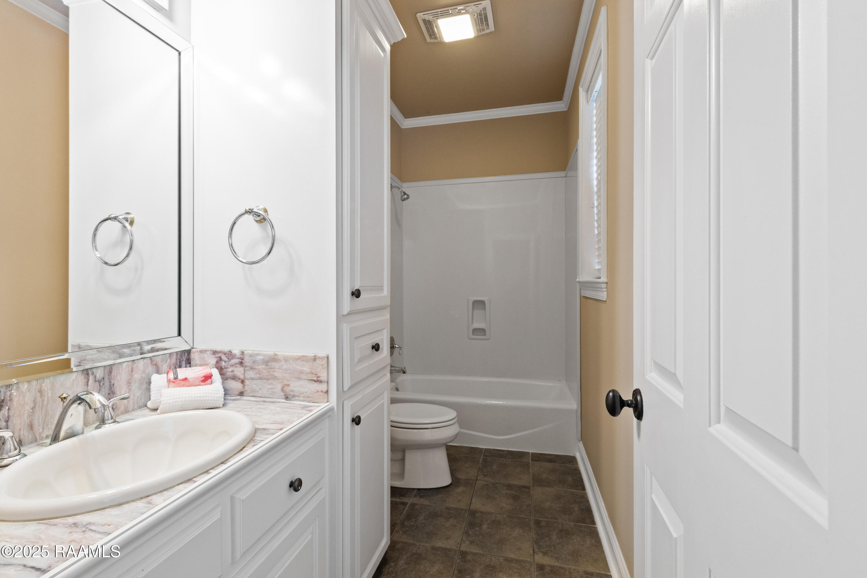 100 Carrollton Circle Lafayette, LA 70503 - Photo 38 of 48 100Carrolton-109