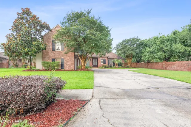 $589,900 | 100 Carrollton Circle, Lafayette, LA 70503
