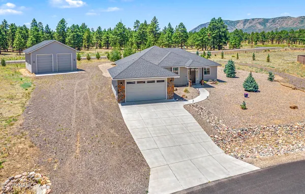 $925,000 | 10290 Lundin Road, Flagstaff, AZ 86004