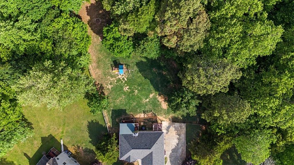 409 Windsor Way Canton, GA 30115 - Photo 41 of 51 a view of a yard from a balcony