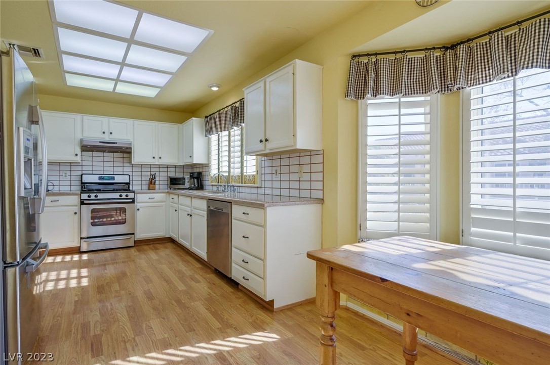 8813 Stoney Point Drive Las Vegas, NV 89134 - Photo 16 of 39