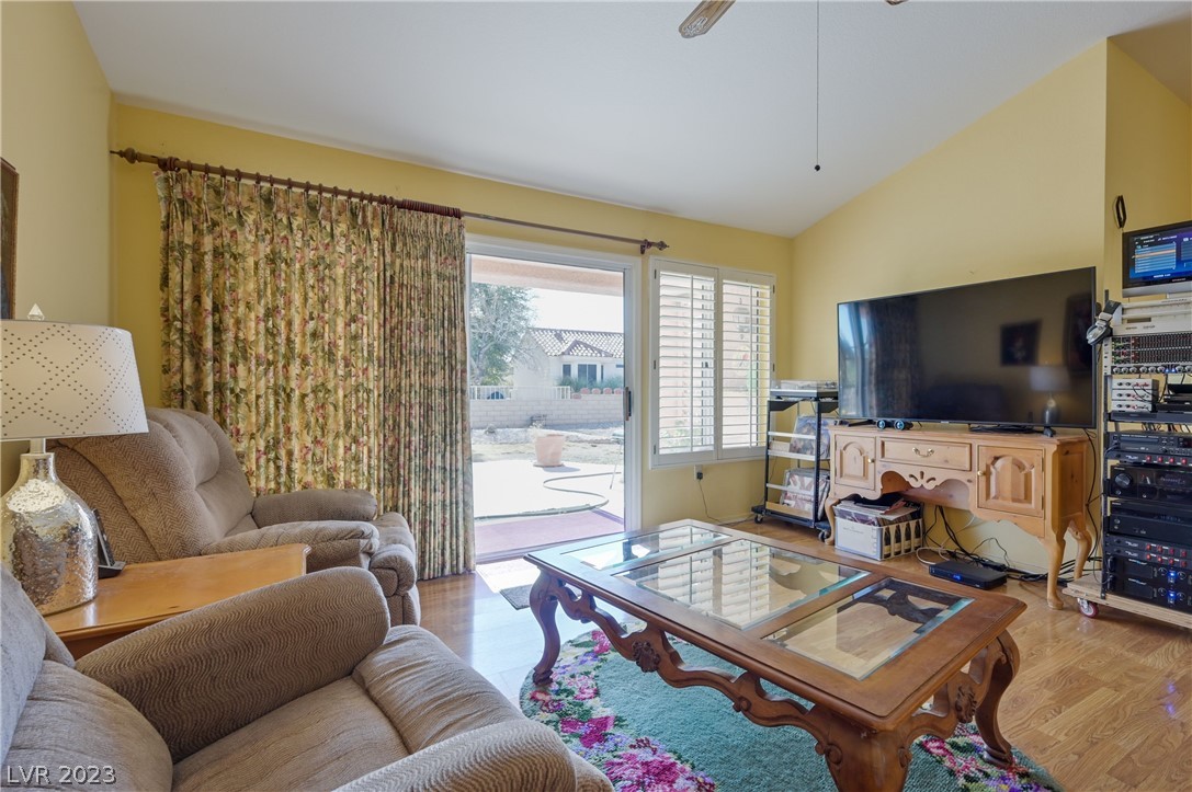 8813 Stoney Point Drive Las Vegas, NV 89134 - Photo 7 of 39