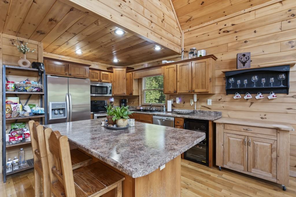 45 Whispering Lane Blue Ridge, GA 30513 - Photo 10 of 39 Gallery Image 10