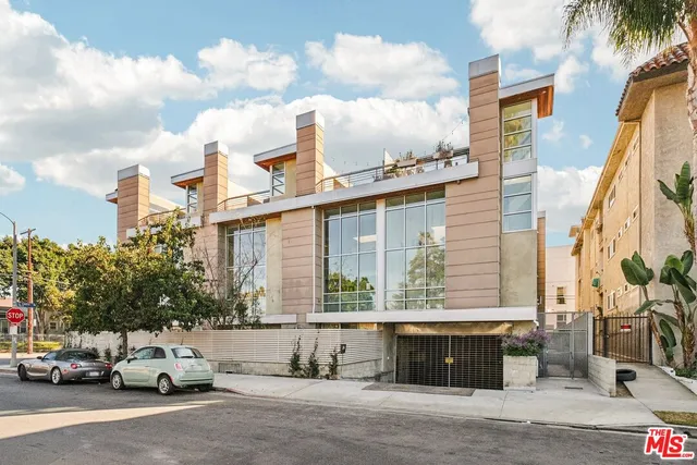 a car parked in front of a building