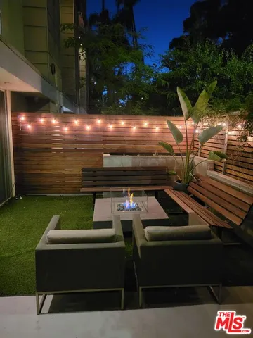 a view of outdoor space