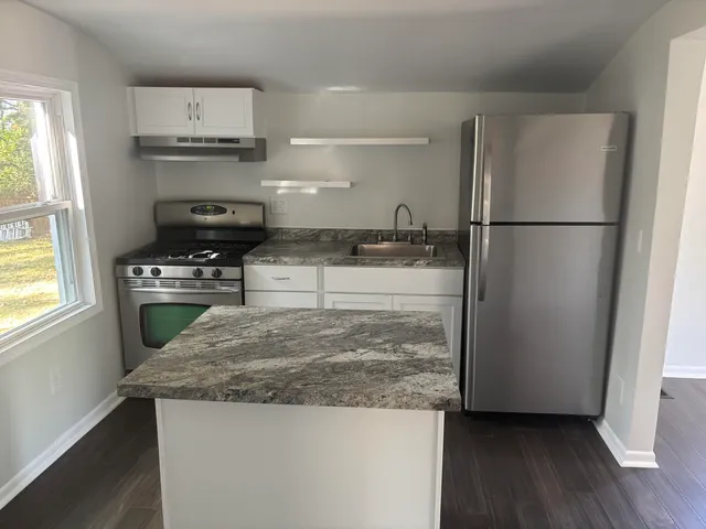 $150,000 | 135 Peacock Walk, Jackson, MI 49201