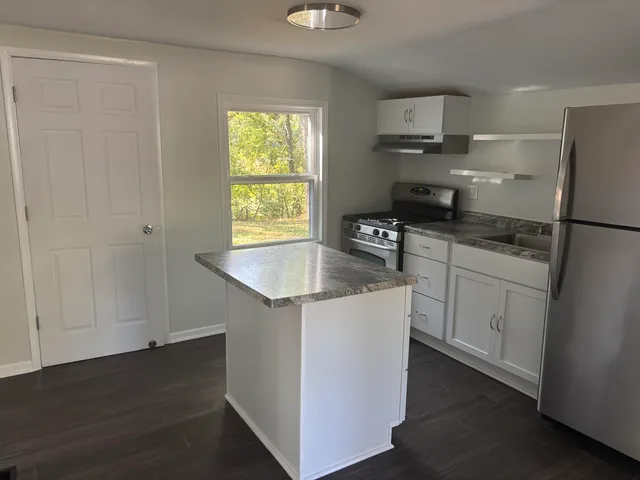 $150,000 | 135 Peacock Walk, Jackson, MI 49201