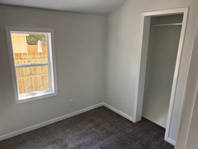 $150,000 | 135 Peacock Walk, Jackson, MI 49201