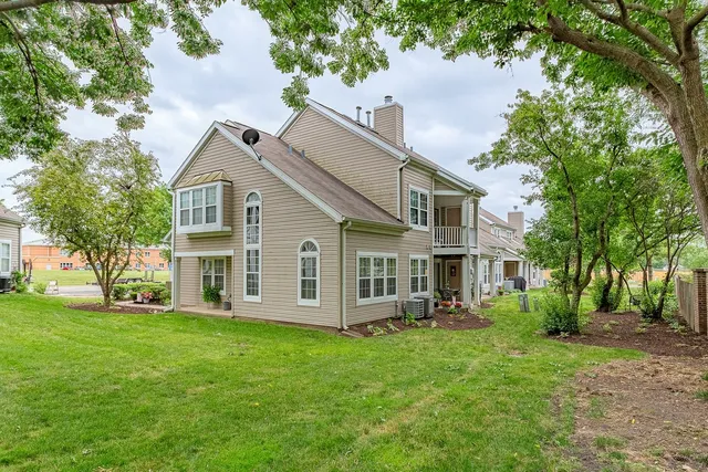 $2,200 | 1278 Clare Court, Carol Stream, IL 60188