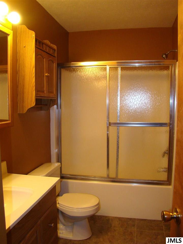 2001 Augusta Drive Jackson, MI 49201 - Photo 12 of 22 Photo 12