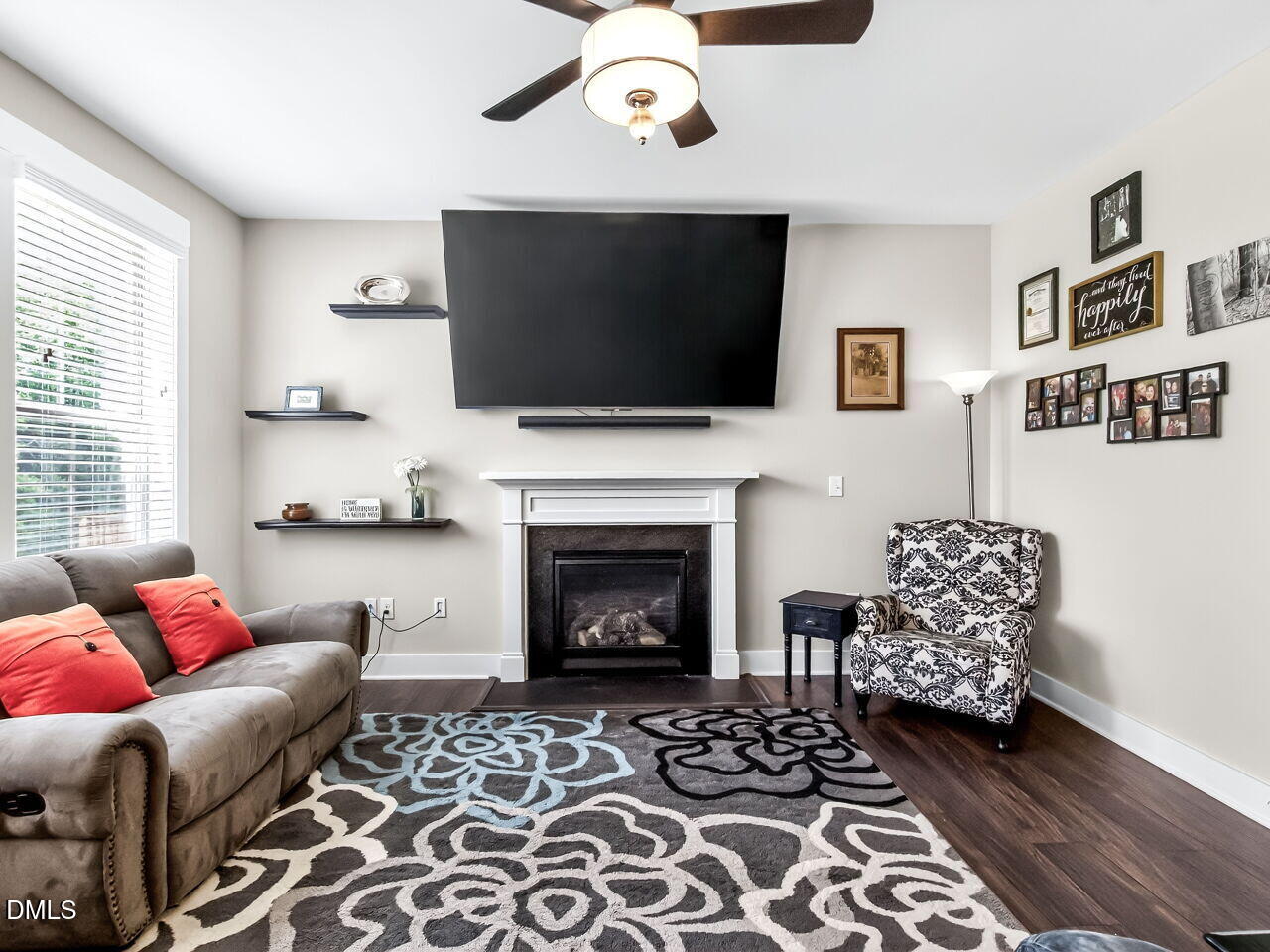 1701 Chestnut Falls Road Wendell, NC 27591 - Photo 8 of 46 008-1280x960-living-room