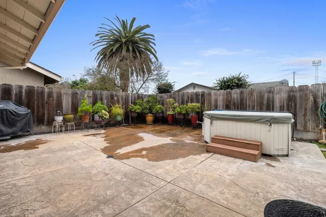 $510,000 | 7542 Locust Street, Hughson, CA 95326