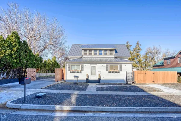 $389,000 | 1059 Southwest 3rd Avenue, Ontario, OR 97914