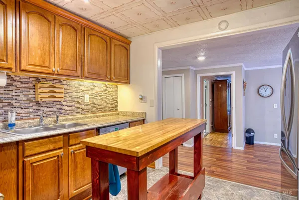 $389,000 | 1059 Southwest 3rd Avenue, Ontario, OR 97914