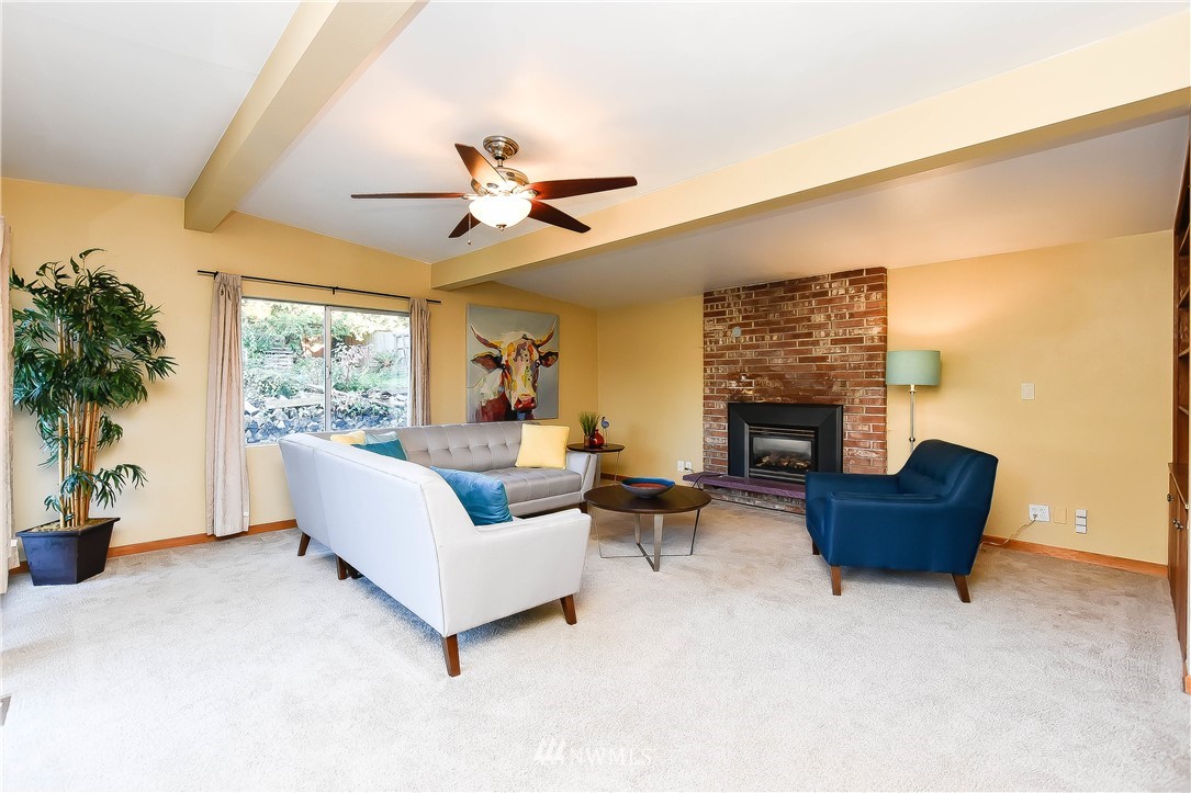 20206 100th Avenue Northeast Bothell, WA 98011 - Photo 12 of 26 Gallery Image 12