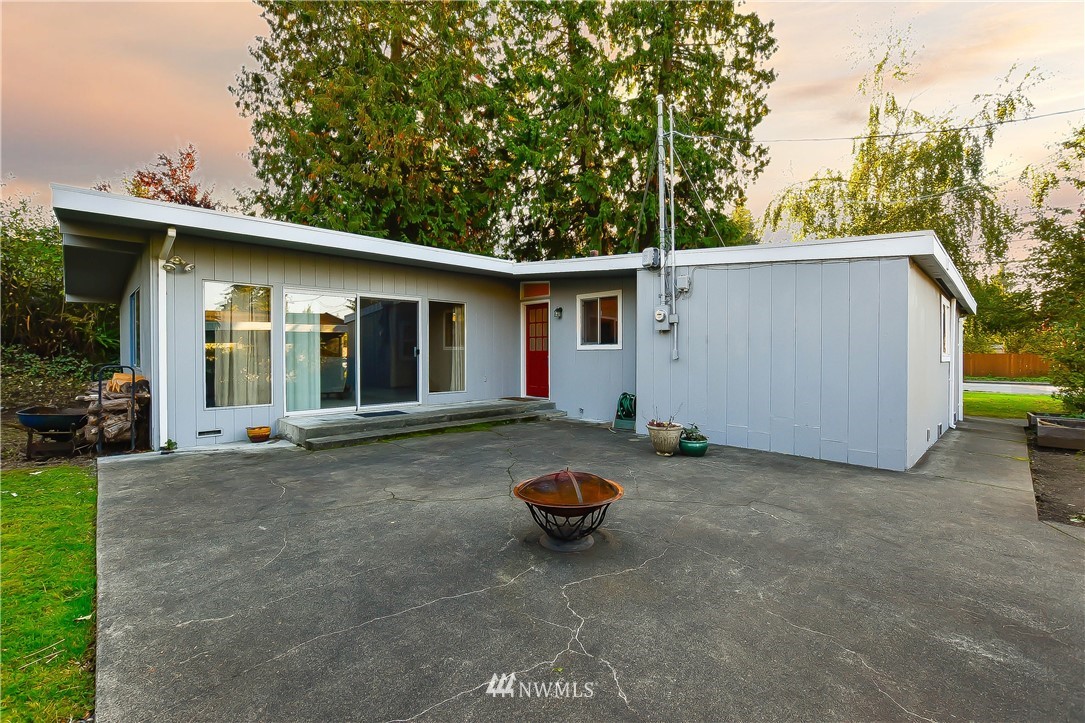 20206 100th Avenue Northeast Bothell, WA 98011 - Photo 25 of 26 Gallery Image 25
