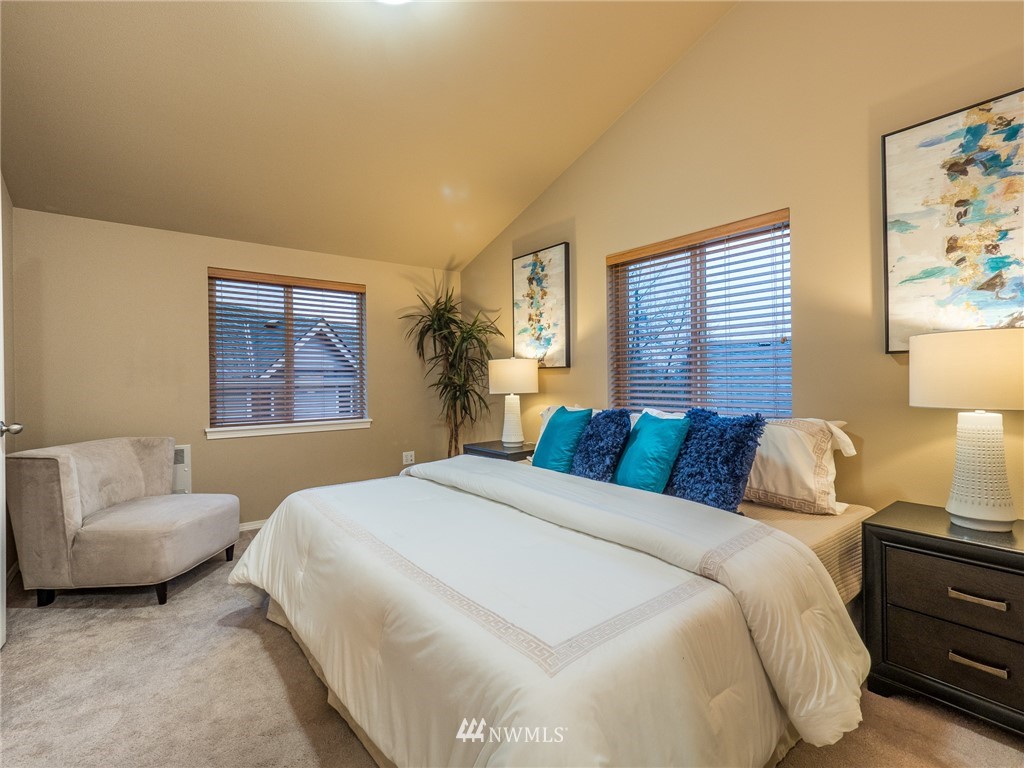 10136 B Holman Road Northwest Seattle, WA 98133 - Photo 20 of 37