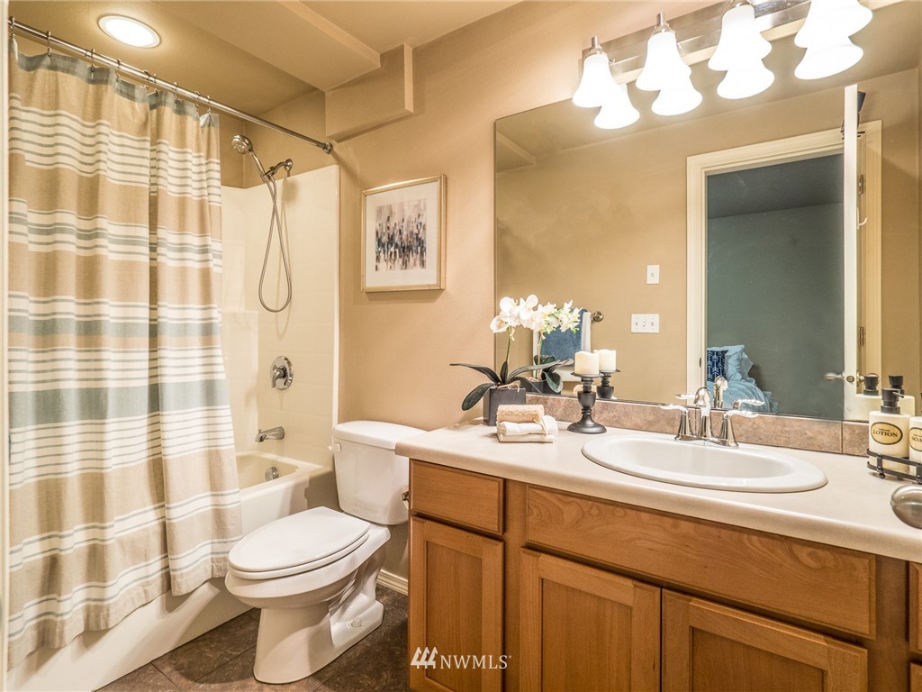 10136 B Holman Road Northwest Seattle, WA 98133 - Photo 31 of 37