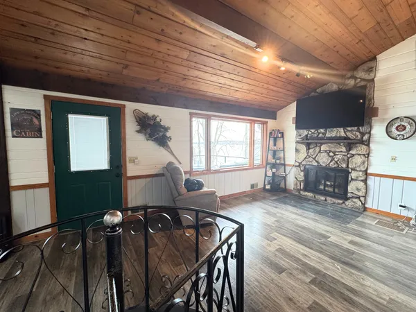 $715,000 | 35412 Hoffman Beach Drive, Hillman, MN 56338