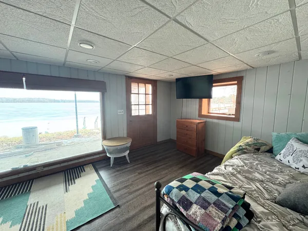 $715,000 | 35412 Hoffman Beach Drive, Hillman, MN 56338