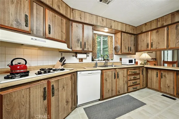 $649,000 | 24019 Hilderbrand Drive, Middletown, CA 95461