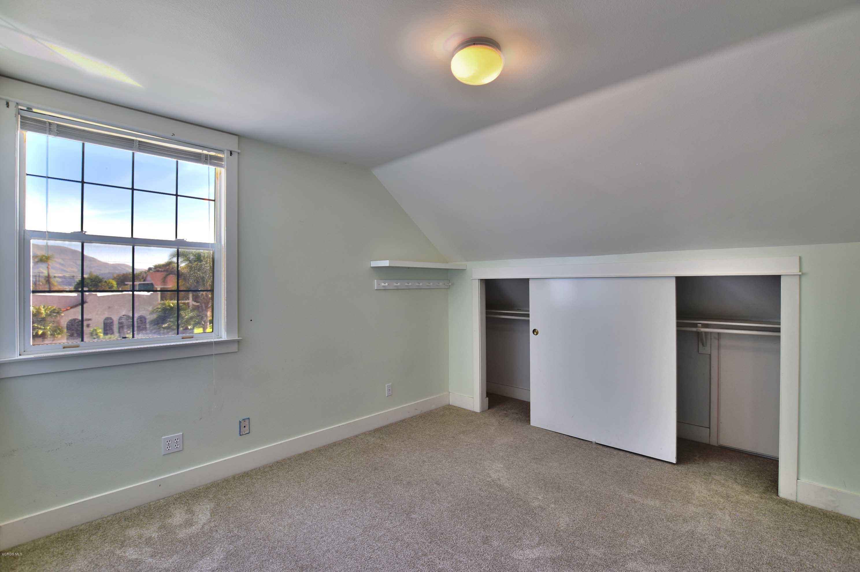 533 Kensington Drive Fillmore, CA 93015 - Photo 7 of 14 Bedroom 1_South facing Window