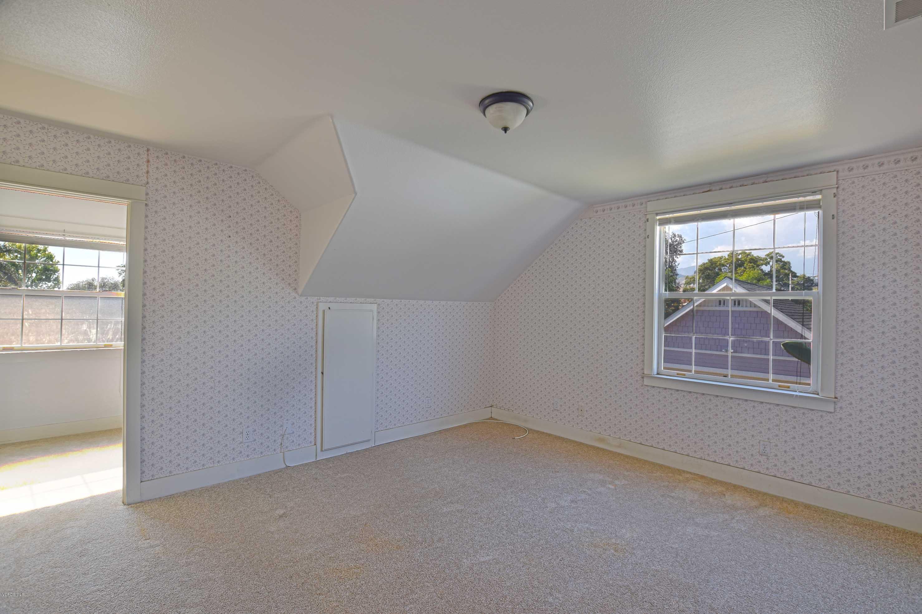 533 Kensington Drive Fillmore, CA 93015 - Photo 10 of 14 Master Bedroom