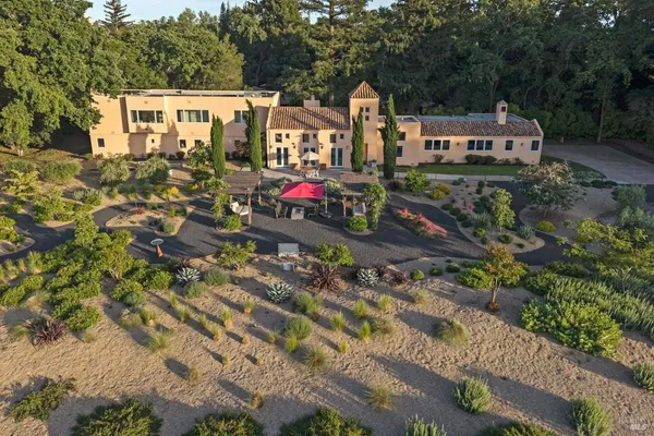 $5,300,000 | 942 Country Club Lane, Sonoma, CA 95476