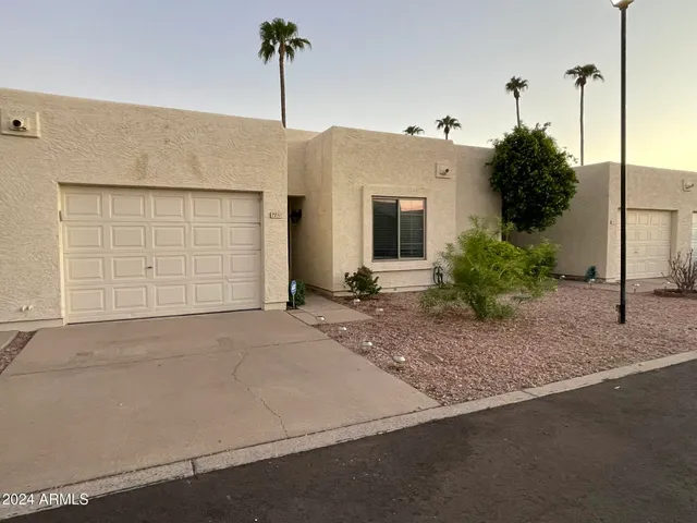 $2,850 | 7811 East Parkview Drive, Mesa, AZ 85208