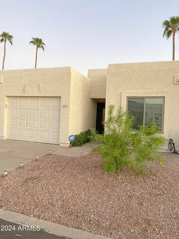 $2,850 | 7811 East Parkview Drive, Mesa, AZ 85208