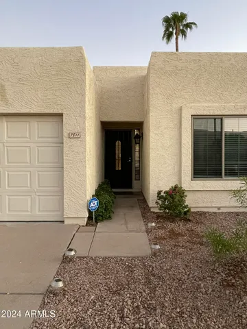 $2,850 | 7811 East Parkview Drive, Mesa, AZ 85208