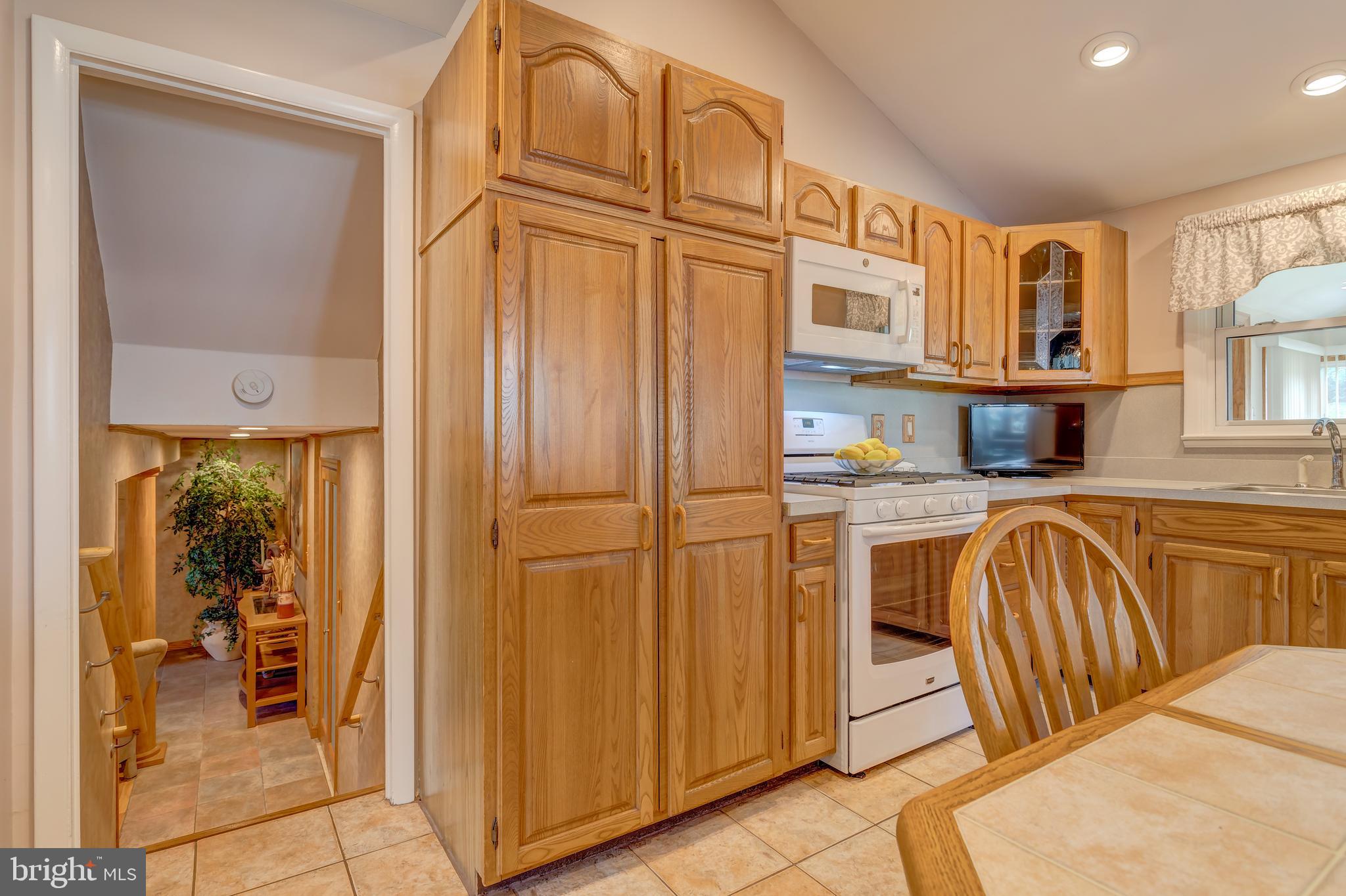 218 Gleaves Road Springfield, PA 19064 - Photo 12 of 40