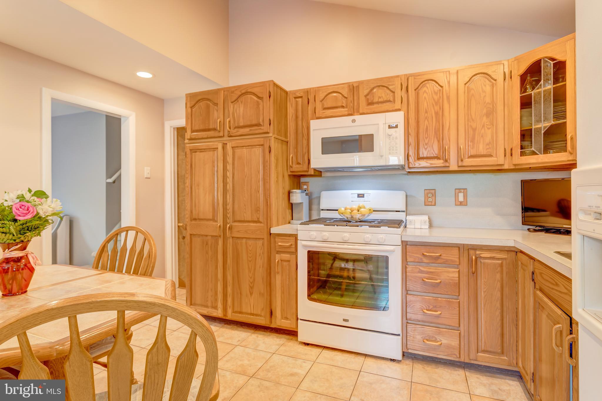 218 Gleaves Road Springfield, PA 19064 - Photo 10 of 40