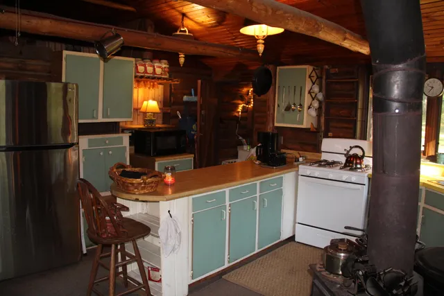 $175,000 | 568 Burke Circle, Baldwin, MI 49304