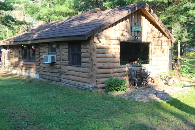 $175,000 | 568 Burke Circle, Baldwin, MI 49304