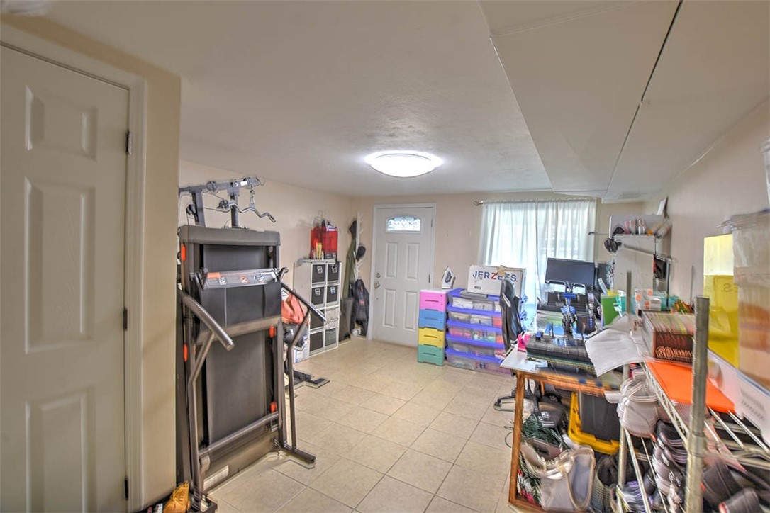 3331 East Leafdale Avenue Decatur, IL 62521 - Photo 12 of 19 Gallery Image 12