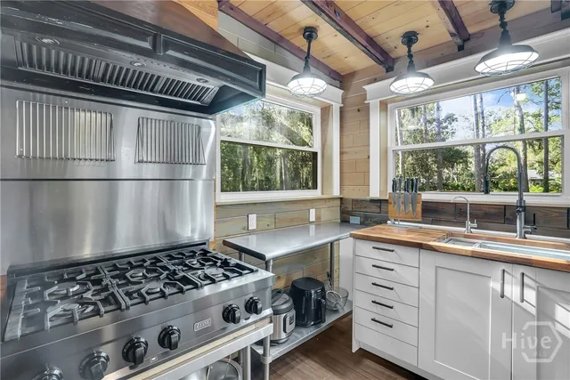 $419,900 | 6101 Garrard Avenue, Savannah, GA 31405