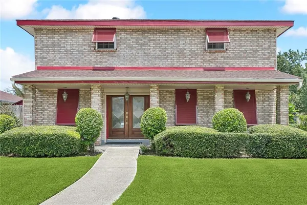 $305,000 | 10 Maurepas Lane, Kenner, LA 70065