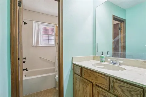 $263,499 | 10 Maurepas Lane, Kenner, LA 70065