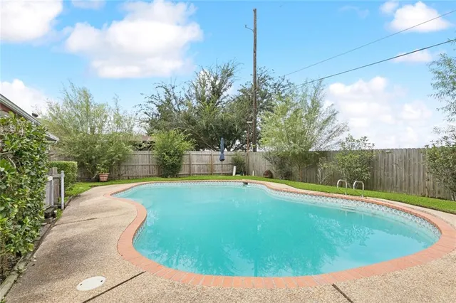 $263,499 | 10 Maurepas Lane, Kenner, LA 70065