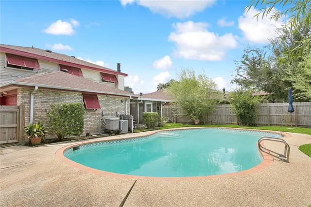 $263,499 | 10 Maurepas Lane, Kenner, LA 70065