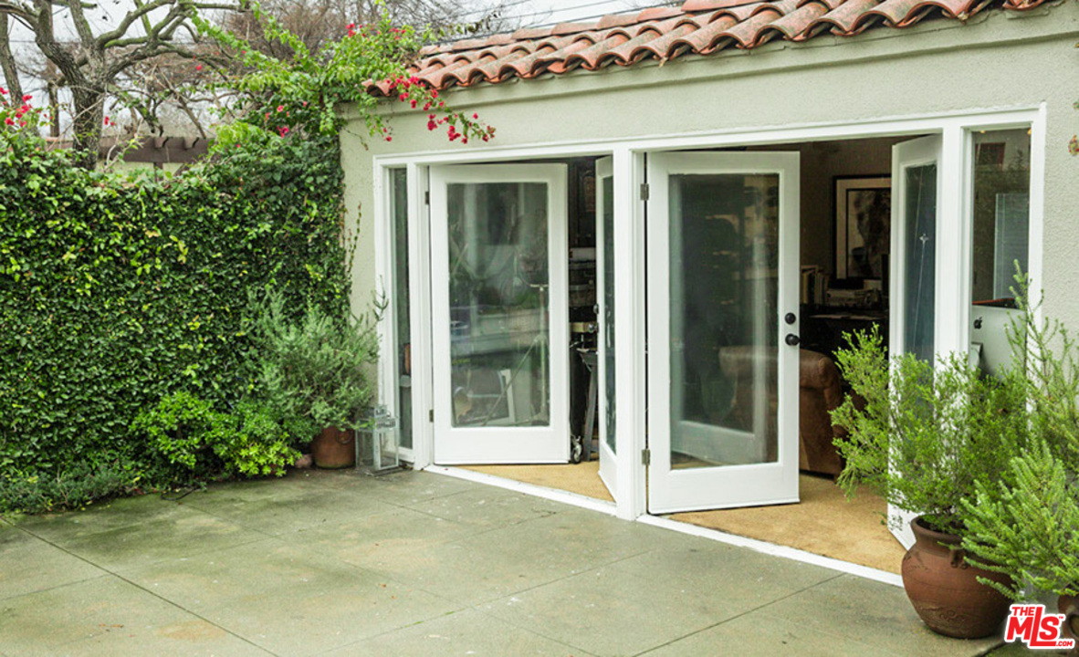 3657 Wellington Road Los Angeles, CA 90016 - Photo 3 of 21 Gallery Image 3