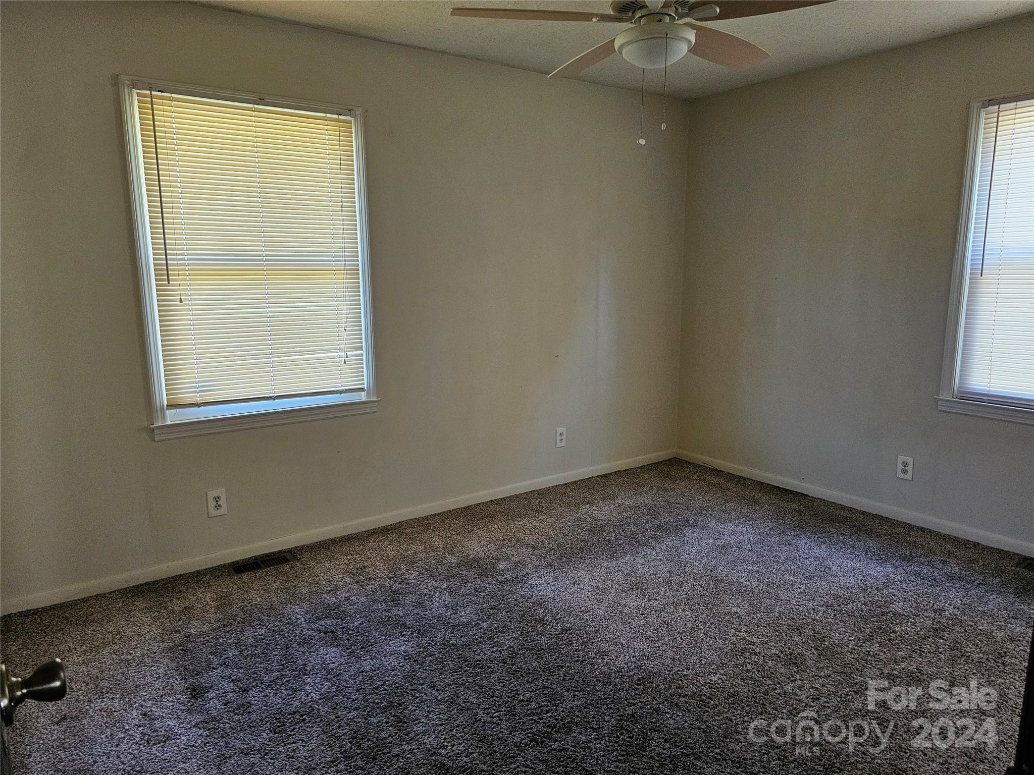 2702 University Drive Lancaster, SC 29720 - Photo 14 of 17 an empty room with a window